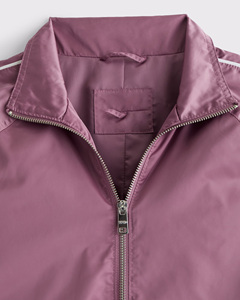Chaqueta cortavientos morada para mujer, manga larga, cierre de cremallera, cuello alto, longitud corta, color sólido, para otoño - Product Image 4