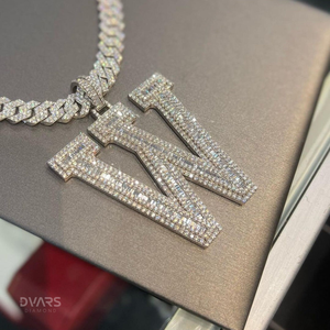 Colgante VVS Moissanite Baguette con Letra Iced W Personalizado, Estilo Hip Hop de Lujo, Chapado en Oro de 18K sobre Plata 925, Certificado GCI IDGL - Product Image 5