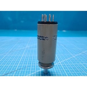 Joint d'étanchéité pour système sous vide Balzers BGG 02250, utilisé comme pièce détachée pour équipement semi-conducteur d'époque - Product Image 4