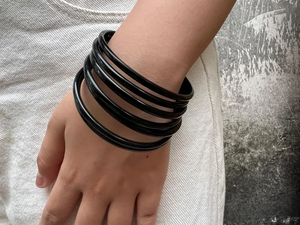 Bracelets en corne de buffle naturelle, bracelets manchette en corne, artisanat naturel noir et marron pour filles, mode, par Perfect Enterprises - Product Image 6