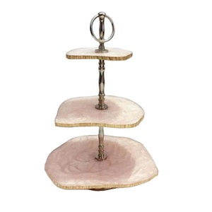 Support à gâteau et dessert en résine à trois niveaux pour servir des outils en métal rond créatif moderne gâteau et pâtisseries support gâteau outil de cuisine - Product Image 6