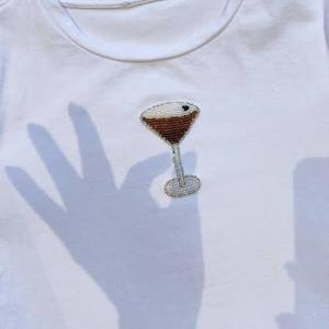 Camiseta de Algodón Oversize Personalizada con Bordado de Animales/Dibujos Animados para Despedida de Soltera, con la Frase 'Wifey Wants Spritz', para Fiesta Nupcial o Vacaciones, Estilo Casual - Product Image 5