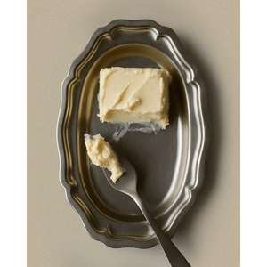 จานเนยรูปวงรีทองเหลือง ขอบลายดอกไม้ จานเสิร์ฟอาหาร อุปกรณ์ร้านอาหาร จานรูปวงรีตกแต่ง ราคาขายส่ง - Product Image 1