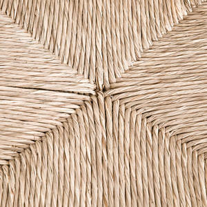 Silla de Comedor Artesanal de Mimbre y Ratán con Respaldo de Caña y Patas Negras para Interiores Ecológicos - Product Image 6