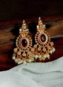 Conjunto de Joyería Chapada en Oro Estilo Templo Antiguo para Mujer con Piedras Kemp, Guttapusalu, Gargantilla y Pendientes Jhumka a Juego para Boda - Product Image 3