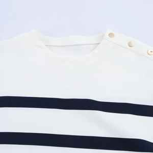 Camiseta Deportiva para Gimnasio, Nuevo Diseño, Personaliza tu Logotipo, Camiseta de Gimnasio de Alta Calidad a Bajo Precio con Nuevo Diseño de Rayas - Product Image 3