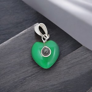 Colgante Monalisa de Ojo de Gato Verde de 14mm con Forma de Corazón Abullonado, Colgante con Engaste de Plata de Ley, Dijes Hechos a Mano para Collar Monalisa - Product Image 1