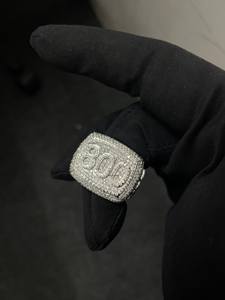 Bague Cocktail de Luxe Personnalisée Hip Hop avec Diamants VVS pour Hommes, Certifiée IGI, en Argent 925 - Product Image 4