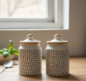 Juego de Recipientes de Cerámica Hechos a Mano con Tapa Hermética, Organizador de Cocina, Diseño Minimalista de Puntos, Recipiente Duradero y Seguro para Alimentos - Product Image 1