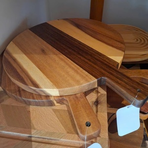 Tabla de cortar de cocina de piña sostenible de tendencia Bonito diseño Tablero de madera Precio hecho en Vietnam - Product Image 3