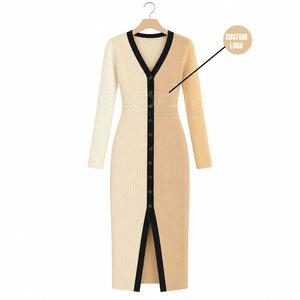 Robe longue élégante Cosh International Sorority Sisterhood avec fermeture boutonnée et fente, couleur unie - Product Image 5