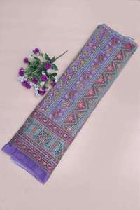 Tela Brocada Étnica de Diseño Líbano con Borde Paisley y Patrón Geométrico, Crepé Ligero para Prendas de Niñas - Product Image 3