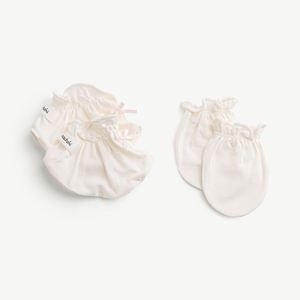 Conjunto de Manoplas y Botitas para Bebé Recién Nacido de Algodón Siro y Spandex, Niña, ODM Vietnam - Product Image 4