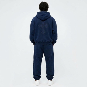 Conjunto Deportivo de 2 Piezas para Hombre, Estilo Hip Hop, Sudadera con Capucha Oversize, Pantalones Jogger, Parches de Estrellas y Cruces, Felpa, Fabricante OEM Personalizado, Venta al Por Mayor - Product Image 3