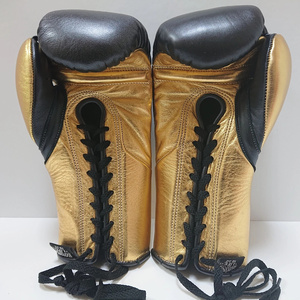 Gants de boxe de haute qualité en noir et or, sans boxe il n'y a pas de vie, pour entraînement MMA et kickboxing, équipements de combat personnalisés en gros - Product Image 6