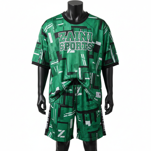 ชุดเซ็ตเสื้อยืดกางเกงขาสั้นผ้าตาข่ายเนื้อนุ่ม 180 GSM สำหรับผู้ชาย สีเขียวมรกต พิมพ์ลายกราฟิกทั่วตัว พร้อมโลโก้แบบ Sublimation - Product Image 6