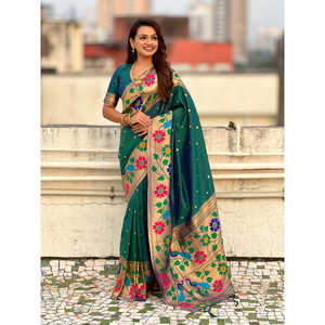 ผ้าไหมพายทานีสีเขียวทอลายซารี พร้อมขอบใหญ่ เสื้อผ้าอินเดียและปากีสถาน - Product Image 1