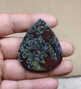Piedra de Sangre de Dragón de Alta Calidad, Gema Suelta Tallada en Cabujón con Patrón Rojo y Verde para Decoración de Joyería - Product Image 1