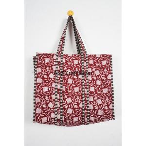 Bolso de playa grande acolchado de algodón bohemio hecho a mano con rayas, para mujer, con asa larga, para llevar al hombro, para compras diarias, fiestas y supermercado. - Product Image 1