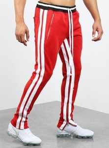 Pantalon de survêtement personnalisé en polyester pour homme – Style streetwear, idéal pour la gym et le jogging - Product Image 5