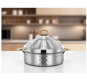 Cacerola con Acabado Plateado, Olla para Servir Comida en la Mesa, Mantiene la Comida Caliente, Organizador para Bodas con Tapa Elegante Hecha a Mano - Product Image 3