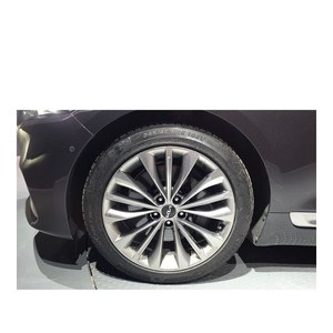 Kia K9 3.3 T-GDI AWD 2022 con Caja de Cambios Automática, Asientos de Cuero, Volante a la Izquierda - 58,356 km - Product Image 5