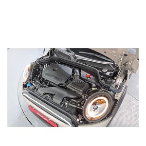 Mini Cooper 5 Puertas Clásico 2023/3 con Cámara Trasera, Asientos de Cuero, Volante a la Izquierda, 26,165 km - Product Image 6