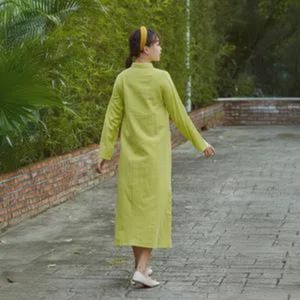 Robe midi vintage en lin biologique pour femme, taille haute, respirante, coupe ample, manches courtes, 100 % coton, teinte unie, sur mesure, grandes tailles - Product Image 1