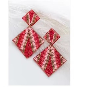 Accessoires de mariage faits à la main en résine pour femmes, ensemble de bijoux et de sacs à main en perles de verre pour marques à marque privée - Product Image 1
