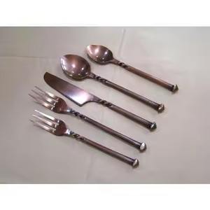 Ensemble de couverts en acier inoxydable finition luxe, élégants pour la restauration, la cuisine et les dîners en restaurant - Product Image 6