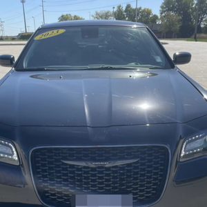Chrysler 300 Touring RWD 2023 de Lujo, Premium, Certificado, Usado, Sedán de 4 Puertas - Product Image 1