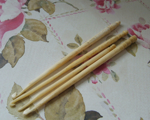 Handmade Bone <b>Crochet</b> <b>Hook</b> – Natural Bone Knitting Needle for DIY Craft - Product Image 2