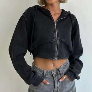 Hoodie court vintage oversize délavé à l'acide pour femme, avec fermeture éclair et col à capuche, idéal pour l'hiver – Vente en gros de sweats à capuche pour femmes - Product Image 2