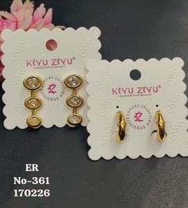 Juego de Aretes Modernos de Acero Inoxidable Chapado en Oro de Primera Calidad con Diseño de Diamantes Americanos - Product Image 3