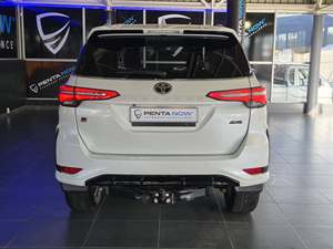 โตโยต้า ฟอร์จูนเนอร์ 2.8 GD-6 GR-SPORT 4X4 ปี 2025 - Product Image 3