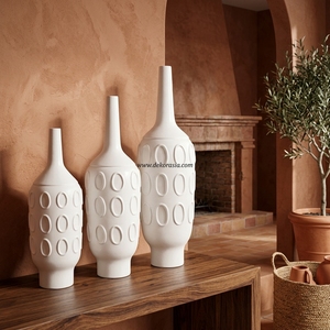 Vase de sol Motivo Largo L blanc mat en terre cuite gaufrée, pot en terre cuite artisanal, urne décorative en céramique, vente en gros - Product Image 6