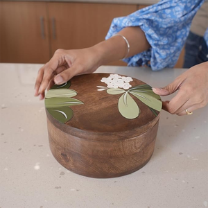 Boîte de service en bois avec motif floral peint à la main sur le couvercle, plat de service haut de gamme pour la cuisine et la décoration de table - Product Image 5