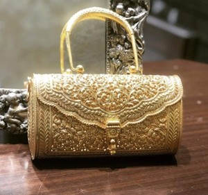 Sac de rangement en laiton le plus vendu, pochette de soirée traditionnelle ethnique en métal doré antique indien, gaufrée, pour femme, cadeau de fête - Product Image 2