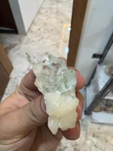 Cristal d'apophyllite de quartz vert naturel avec stilbite |   Minéraux décoratifs pour la décoration intérieure - Product Image 3