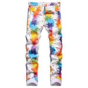 Experimente el estilo urbano moderno y la artesanía duradera con nuestra colección premium de pantalones vaqueros estampados. - Product Image 1