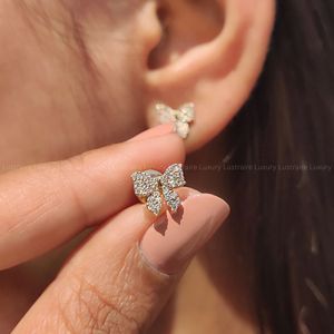 Boucles d'oreilles en or avec diamants, taille ronde, or jaune cultivé en laboratoire, fermoir à vis, bijoux fins pour femmes - Product Image 6