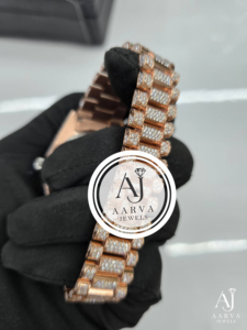 AARVA JEWELS นาฬิกาผู้หญิงหรูหราโรสโกลด์ประดับเพชร 36 มม. หน้าปัดทรงกลม ระบบควอตซ์ สายสแตนเลส พร้อมหน้าปัดคริสตัลแซฟไฟร์ - Product Image 5