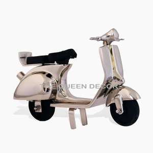 Fresh Arrival Modern Gold Finished Aluminum Metal Attractive Design Handmade Sculpture Business Gift Home Accent - Product Image 4
