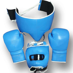 Ensemble de boxe de qualité supérieure, dernier modèle, très demandé, comprenant des gants, un protège-tête et une protection inguinale en cuir véritable. - Product Image 1