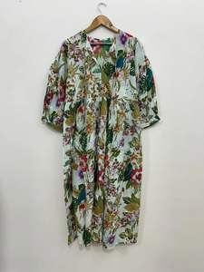 Vestido Kurti de Algodón Hecho a Mano: Túnica Boho con Estampado Floral Tropical - Product Image 6