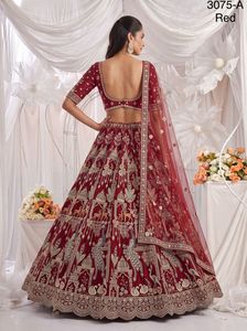 Ensemble Lehenga Indien et Pakistanais en Soie Brodé Rouge, Longueur Ras du Sol, Voile en Velours et Tulle, Séchage Rapide, Tenue de Mariée et de Festival - Product Image 3