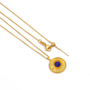 Collier pour femme El Joyero plaqué or 18 carats avec pierre précieuse en calcédoine bleue facettée, motif soleil tendance et chaîne filante - Product Image 2