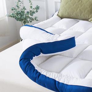 Surmatelas matelassé rafraîchissant blanc avec bordure bleue, toutes saisons, usage domestique, microfibre 400TC, tapis pliable - Product Image 1