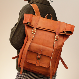 Mochila de Cuero Vintage de Primera Calidad con Parte Superior Enrollable para Hombre y Mujer, Mochila de Viaje de Cuero Genuino Resistente, Bolso Escolar Elegante para la Universidad - Product Image 3