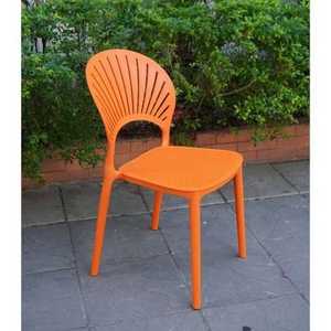 Chaise en plastique moulé orange moderne, écologique et imperméable avec dossier ventilé pour fêtes de jardin sur surface moelleuse - Product Image 2